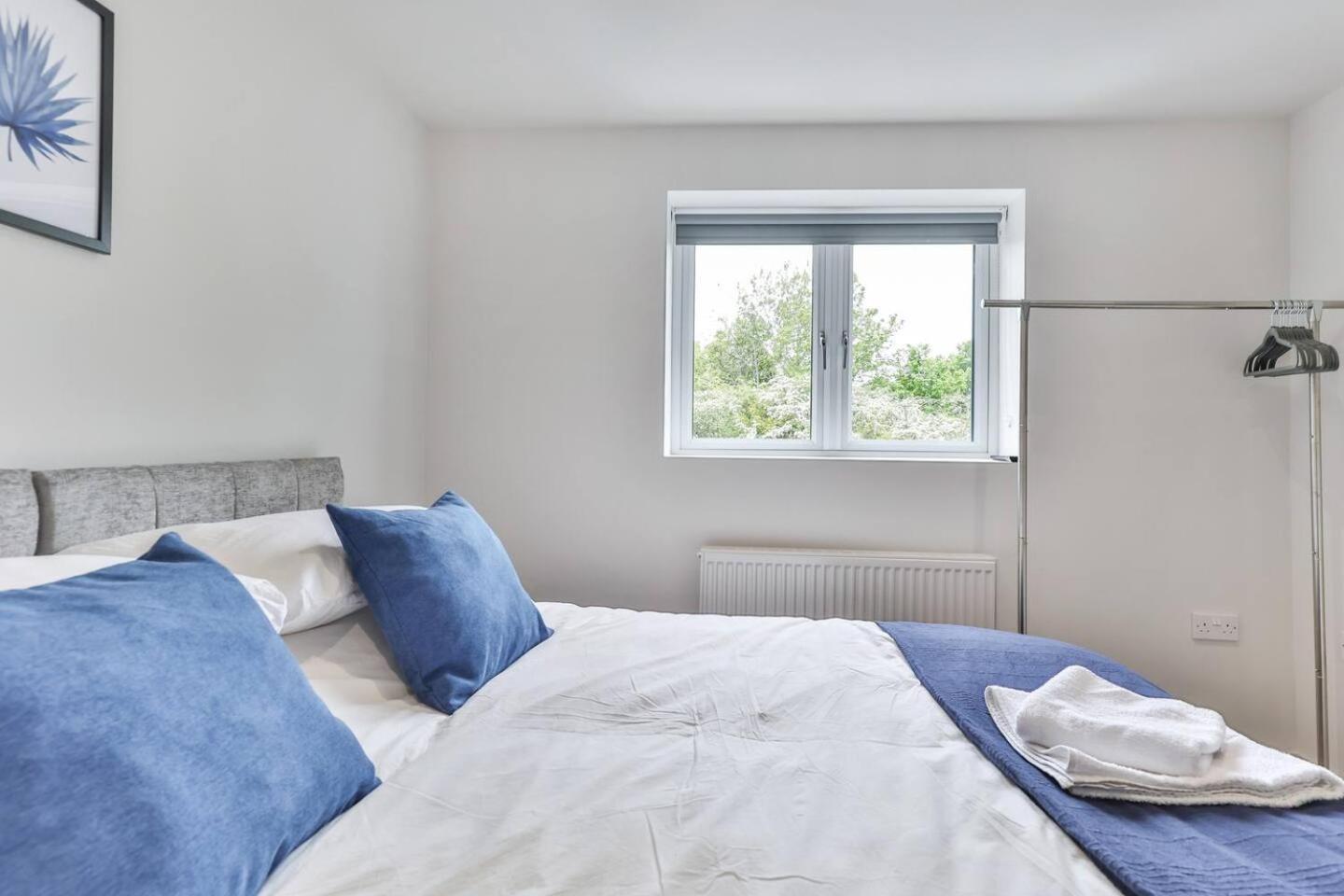 Newly Renovated 3 Bed 2 Bath Apartment & Parking Шефилд Экстерьер фото